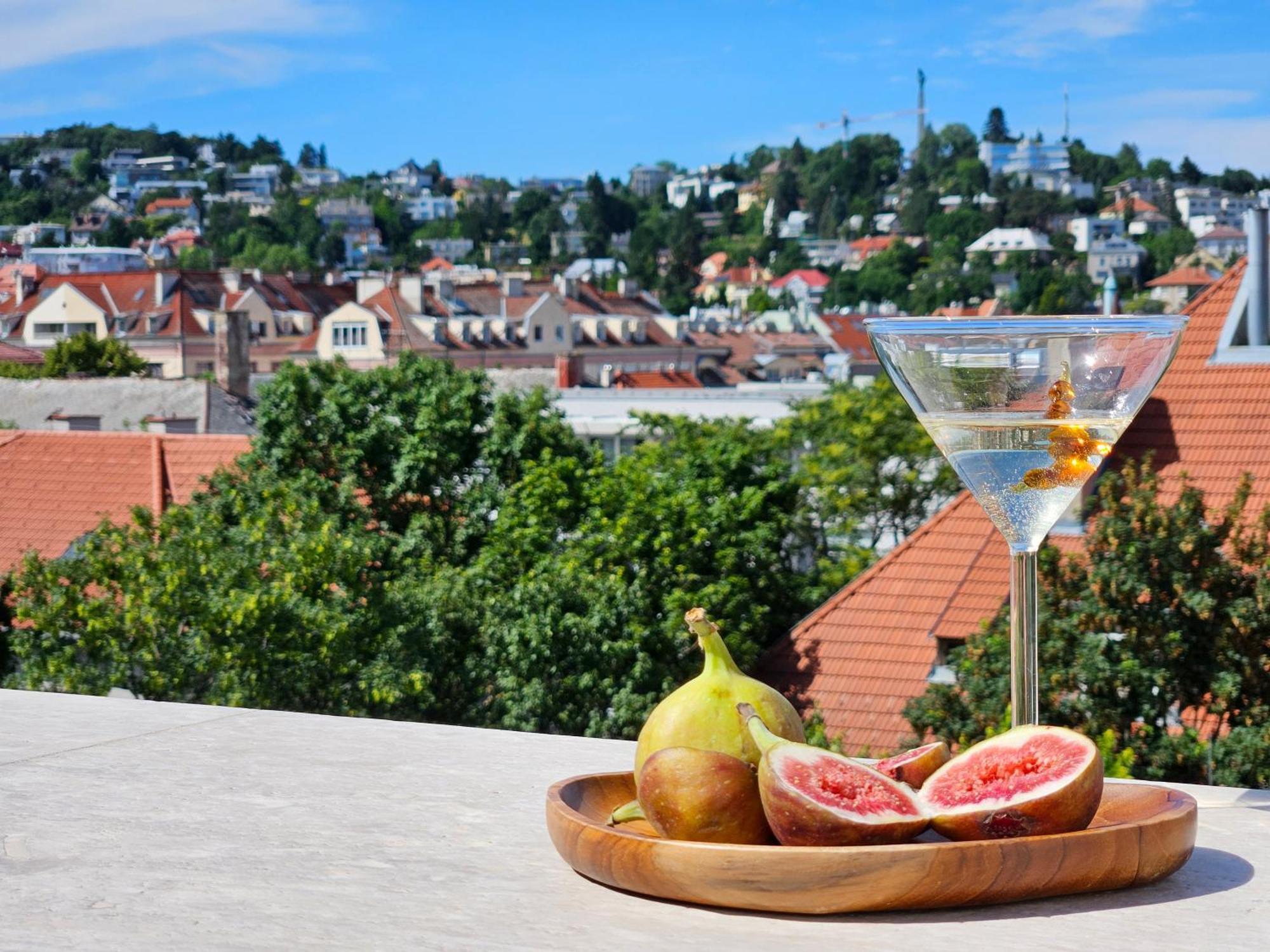 New Design Top-Class Suite Next To The Castle-Free Parking-Terrace Bratislava Luaran gambar